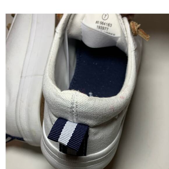 Tommy Bahama sneakers slip on white size 7 women's - Picture 3 of 8